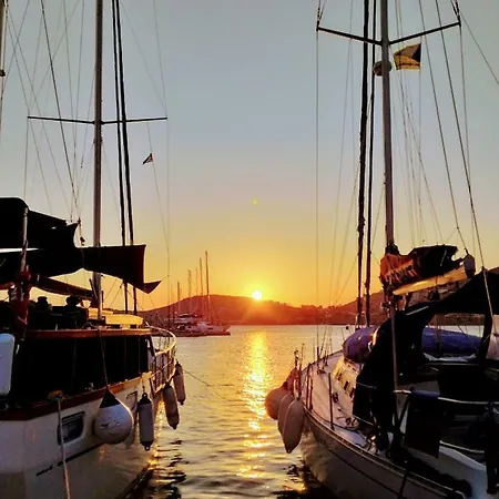 Yacht Front Apartament